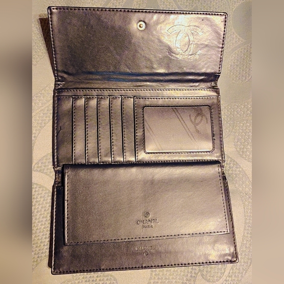 Chanel Black/White Wallet An CHECK BOOK *LONG WALLET*EUC - Picture 3 of 6